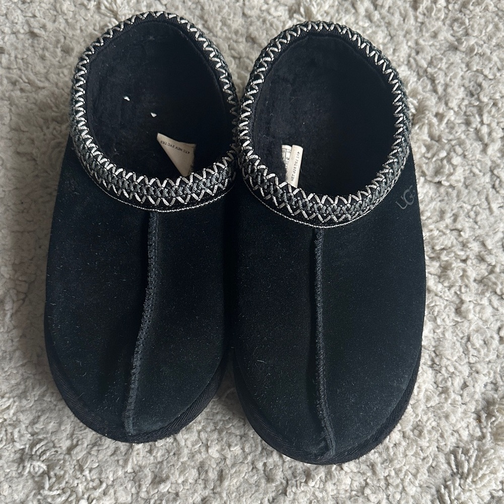 UGG Women’s Black Tasman Slippers